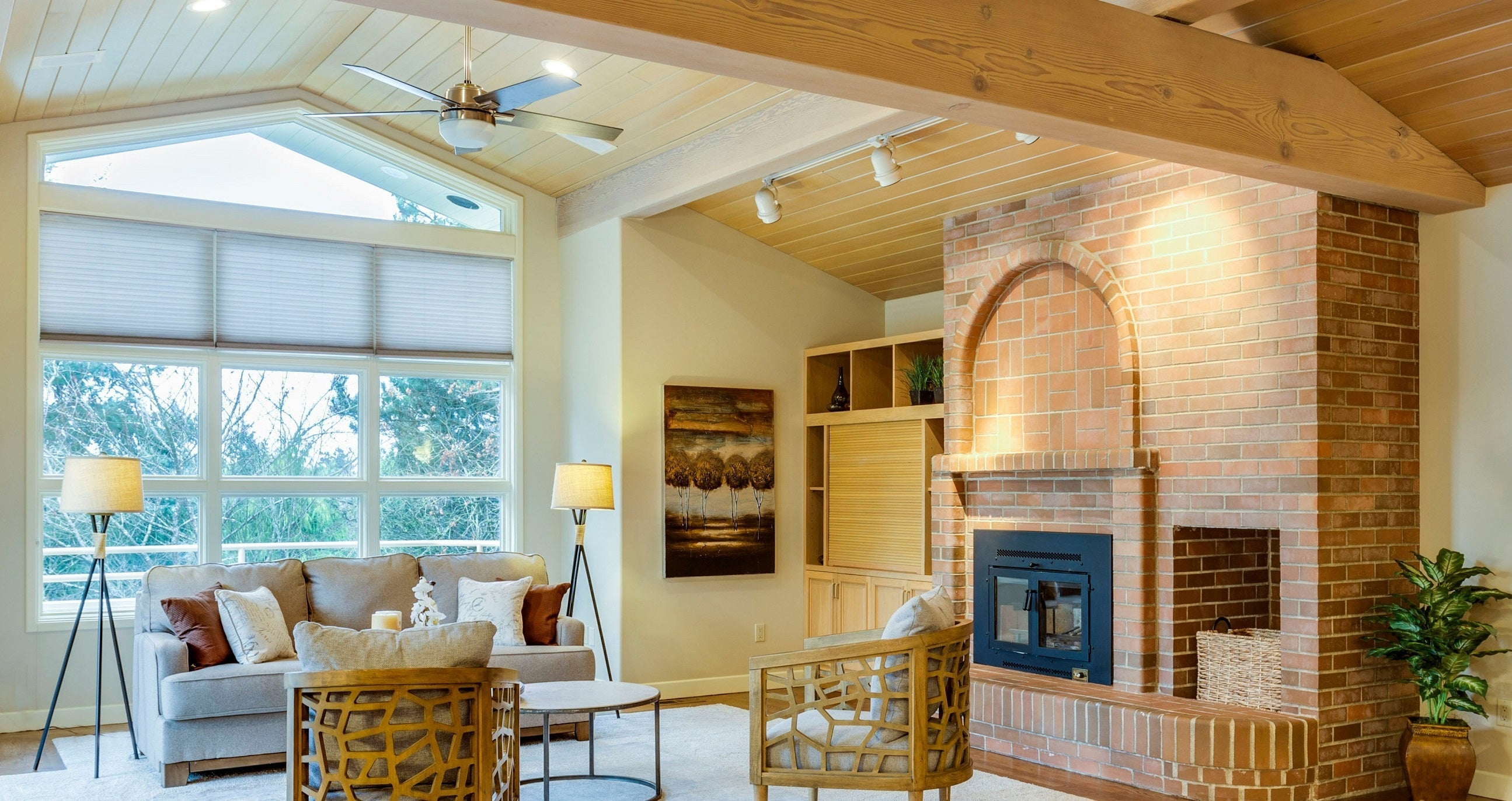 8 Ways to Enhance Your Home Lighting Ambiance